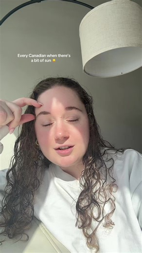 Every Canadian right now when a little bit of sunshine shows up 😂 #fyp #canadianhumor #canadian #sunshine #contentcreator