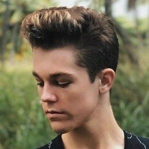 Julien Azelart – Age, Bio, Personal Life, Family & Stats | CelebsAges