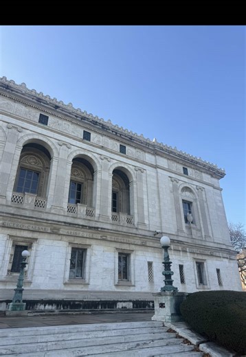 Detroit Public Library. Wow. Stunning in the quietest, most grounding way. A beautiful place to work, to slow down, and simply sit in awe. #detroit #library #architecture