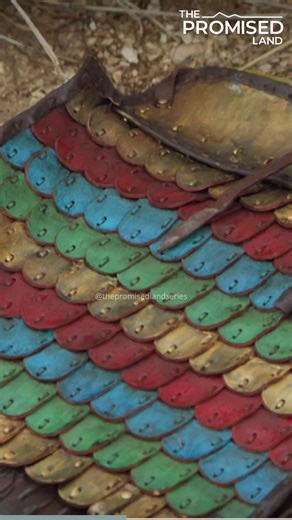 Chisisi didn’t need to steal clothes to blend in, He could’ve just bought some merch instead! - No but seriously A LOT of you all have been asking how to support us, and buying our merch is the easiest way for you to do that! (and you get some sweet new threads to rep the show) - Link in Bio! Spread The Word! - #thepromisedlandseries #mosesinthewilderness #40days40nights #wandering #christiancomedy #comedyseries #promisedlandlaughs #mosesmadness #plaguesandpunchlines #commandmentcomedy #tribetal