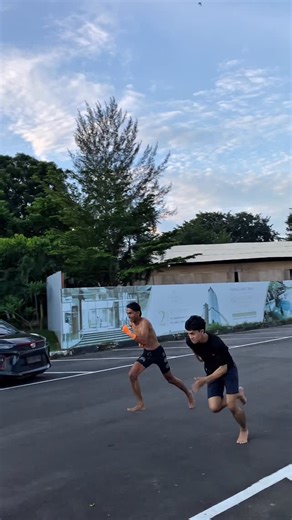 Rizki Abdylla | Part 2 Akhirnya kebalas juga😁😁 Tapi untuk long run gw ngalah bg @dioprayogii #fyp #boxing #foryou #running #makbarbar | Instagram