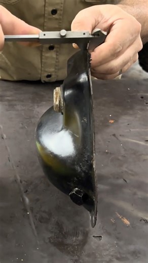 Diferenças surpreendente da tampa original para a da Rotax. #oficina #workshop #turning #modificando