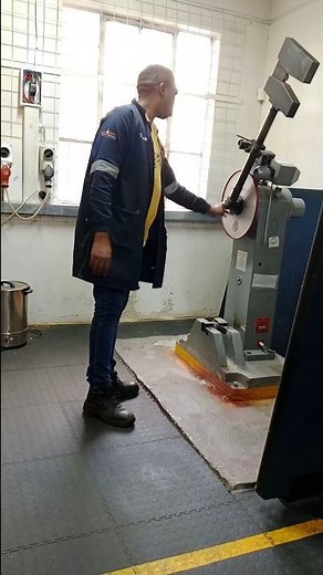 FREE OSCILLATION FOR ZERO ENERGY LOSS IN CHECKING NO FRICTION ON MOUTON PENDULE CHARPY FOR TOUGHNESS