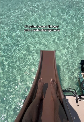 Tiki Pub Destin’s got you covered 🤙 We’re ready to be out at Crab Island all day! 🦀☀️ #crabisland #tikipubdestin #destin #springbreak #destinflorida