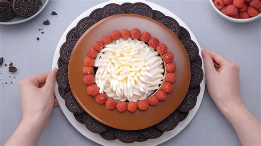 Delicious chocolate cake ideas and time-saving hacks