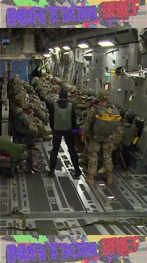 U.S. Paratroopers crews practice jump from C-17 Globemaster III