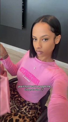 Fashionable Woman in Wheelchair Shows Off Trendy Style#wheelchairfashion #adaptivefashion