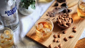 Godmother cocktail recipe - Absolut Drinks