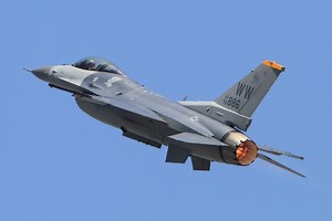 F-16デモチーム・F-35にオスプレイも！2025岩国FD参加機の情報発表 | FlyTeam ニュース
