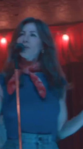 There’s truly nothing better than a room full of folks moving and grooving together. BEST day and video 🪩💖 Directed by Bianca Giaever | Lake Street Dive