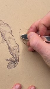 Comment DRILLS and I’ll send you info for the Drawing Drills course. Directional hatching isn’t decoration. It’s how you describe form while shading. When your lines follow the structure of the arm, light, shadow, and volume start to read instantly. Drawing Drills trains this exact skill so shading feels controlled instead of messy. What artists are saying: “My shading finally makes sense.” “I stopped overworking my drawings.” “This fixed my values fast.” Ten minutes a day. Better control. Stron