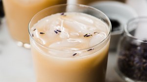 Iced London Fog (Earl Grey Tea Latte)