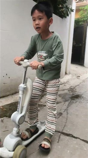 Let go, go go scooter #funy #happy