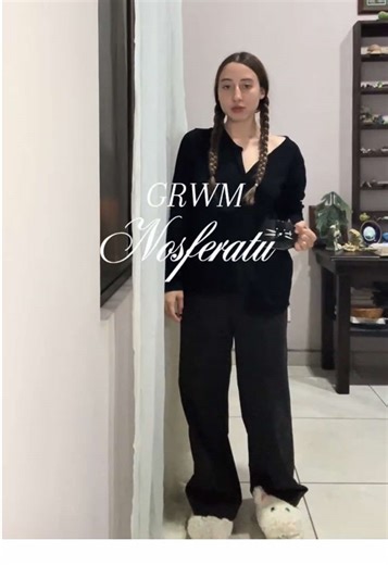 “But you could never please me as he could.”🦇🥀 #grwm #nosferatu #vampire #vampiregoth #ootd #letterboxd #lilyrosedepp #victorian #ramstein #outfit #treanding #gotico #vestimenta #vampiro