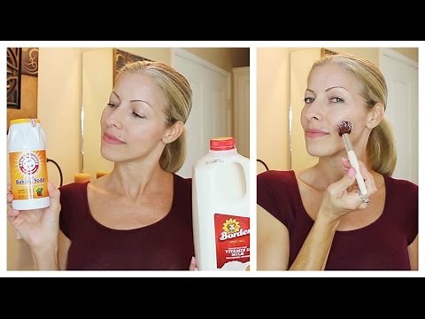 EXFOLIATE!!! Try this Baking Soda Exfoliating Mask for Smoother, Younger Looking Skin!