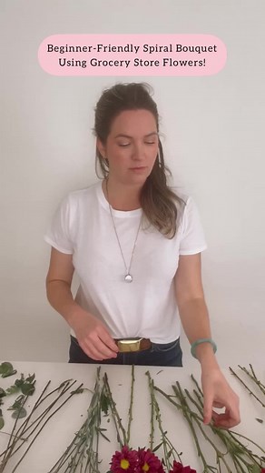 Beginner-Friendly Spiral Bouquet Technique | DIY Wedding Flowers