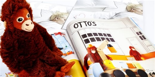 A toy helps baby monkey – level 3 - News in Levels
