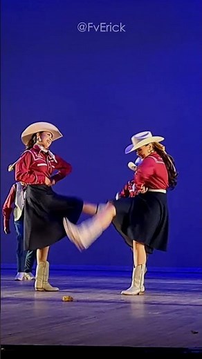 CALABACEADO, mira la VIBRA de estos BAILARINES conquistaron al PUBLICO 😍