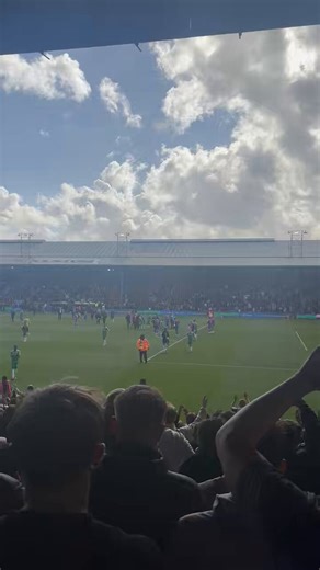 Genuinely feel a bit sorry for him blokes looks fucking broken, do yourself a favour mate and just step down