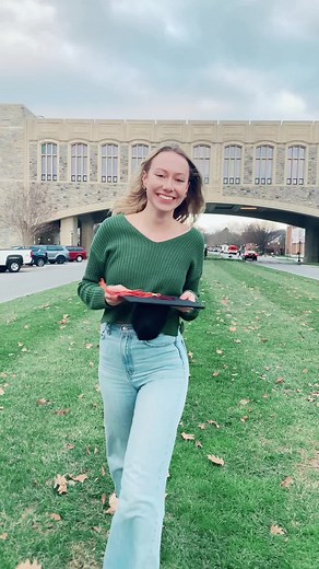 🗣 #VT22, DON’T FORGET TO SEND US YOUR #HOKIEGRAD PHOTOS (graduation is literally less than a month away y’all 🎓) #college #VirginiaTech