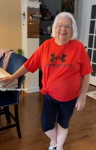 Dancing Claudia | Claudia Rolan