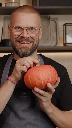 🎃 Ripe leipoo halloween mokkapalat mysteerimaulla. Linkki reseptiin kuvauksessa.