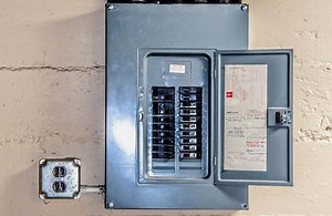 Why Your Electrical Panel Doesn't Have a Main Breaker