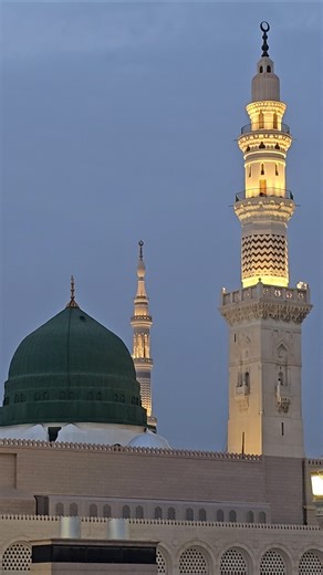 Madinah Munawwarah at Sunset 🌙 Heart Touching View 💚#shorts