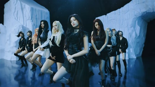 EVERGLOW全MV典藏合集（2019-2025）用刀群舞史诗级视觉美学！