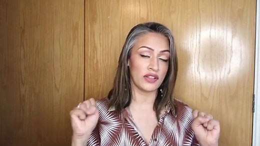 How to Transition to Gray Hair With Lowlights in 2025