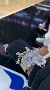 Mayweather 🥶 on the Floor ..how much you think its worth? #floydmayweather #hoodrichsuperstars #gold #diamonds #jewelry #wealth | Hood Rich Super Stars