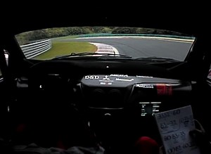A Best Of OnBoards-sal közösen elindítottuk "Időgép" nevű rovatunkat. Abba az időbe repülünk vissza, amikor nem csak a Szilveszter Ralin autóztak a Hungaroring körül és azon belül! Apropója ennek a videónak, hogy iden nyáron lesz 20 éves a felvétel... Egy korszak belsője - Spitzmüller Csaba a Hungaroringen | Budapest Rallye 2006 Neked milyen emlékeid vannak ezekből az időkből? Teljes videó-->> https://www.youtube.com/watch?v=7SDjZNKxoYI | RallyFeeling.hu