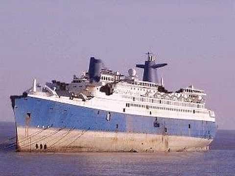 SS Norway Ex France Broken up at Alang India