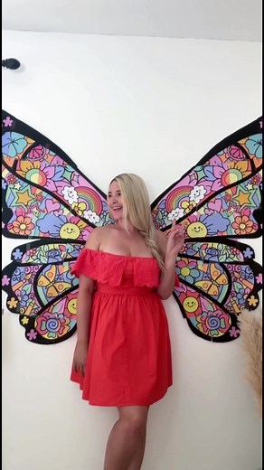 🦋 The best class decor are the ones that we make together. This collaborative art mural is the perfect photo op for meet the teacher night, open house, & as a first week of school SEL activity to build community. Find it in our TPT shop! #firstweekofschool #teachersoftiktok #counselorsoftiktok #socialemotionallearning #teachertips