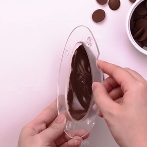 Step by step guide to homemade chocolate cake