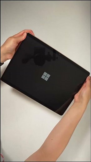 Microsoft Surface Pro 2 in 1 LaptopTablet 2024 Window