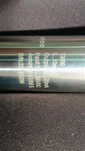 Throw_in liquid level pressure transmitter