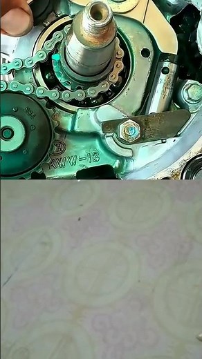 how motorcycle chain tensioner work? #tricks #mechanik #automobile