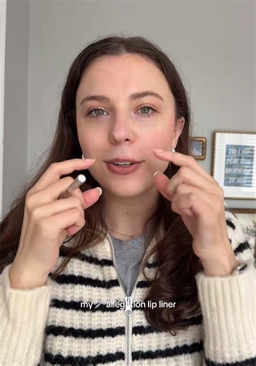 my shade is nighttime nude 💋 the perfect lip liner to over line your lips!!!!! #lipliner #liplinerhack #overlinedlips