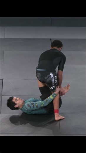 Tye Ruotolo taps Levi 🤯 #mma #bjj #viral #wrestling #fyp #fypシ #fypシ゚viral