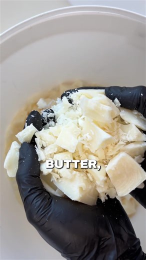 Our natural body butters are made with real ingredients! They’re made to deeply moisturise and hydrate your skin 🥰 perfect all year round! #bodybutter