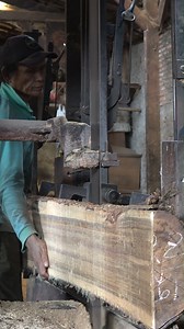 very dangerous sawmill process | Sawmill & Woodworking