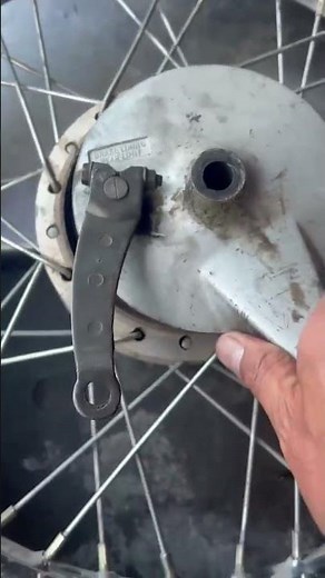 How to install bike brake shoes | How To Restore brake | brake check | Classic Honda