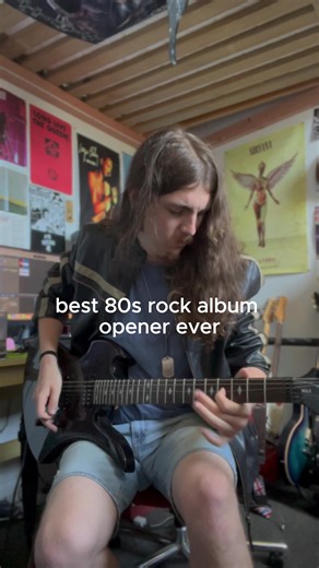 had to put a leather jacket on for this one hahahah, also first time using my mockingbird here, trying to get it a sister! #80s #gunsnroses🌹🔫 #gunsnroses #slash #axlrose @Sennheiser