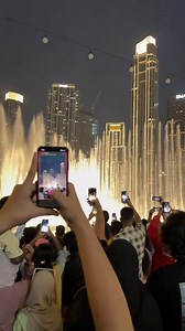 الأستاذ إبراهيم عمل أعمال عظيمة في حب مصر لو دخلت الاكونت بتاعة هتلاقي فيديوهات عن مصر أكتر من الإمارات اللي هي بلدة ودا لحب خالص منه هو شخصيا.اكيد لما يجي اليوم والإمارات تكون في ظرف زي دا لأزم كل حر وشريف يردله هو على الاقل صنيع معروفة.بنحب الإمارات بنحبك يا إبراهيم 🇦🇪❤️