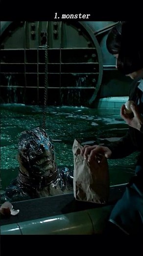 The Shape of Water – A Beautiful, Tragic Fairy Tale of Love & Survival 💧🐟💔