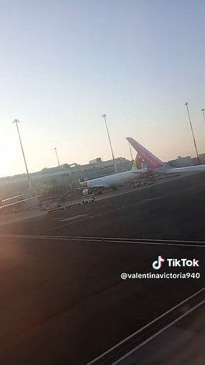 Video di Valentina-Victoria Stefancu (@valentinavictoria940) con Boom, Boom, Boom, Boom!! - Vengaboys