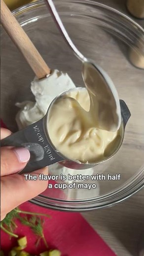 HIGH-PROTEIN Dill Pickle Dip! 💪 Made with Greek Yogurt