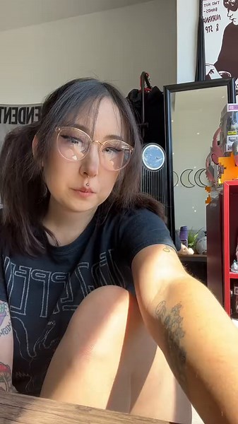 Dont mind me, just cleaning out my drafts :3