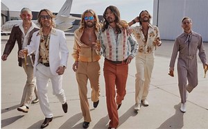 The Foo Fighters cover the Bee Gees' "You Should Be Dancing" (1976)